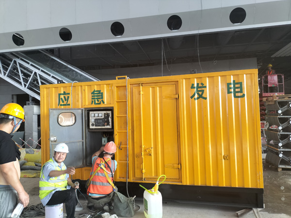 南乐怎样判断空气滤清器是否需要更换？